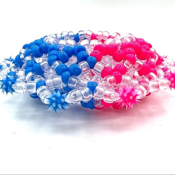 ❌SOLD❌ 💖💙 “Ubbi Dubbi” Kandi Cuff - Picture 3 of 4